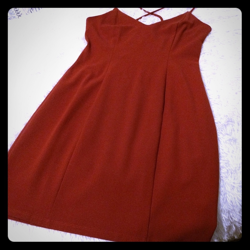 Mid length strappy dress! Only worn once